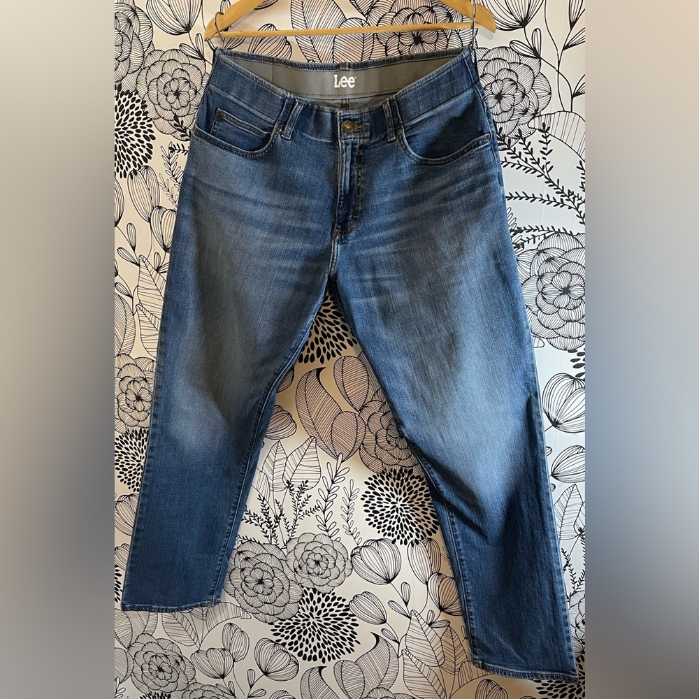 Lee Women’s Classic Indigo Straight Jeans